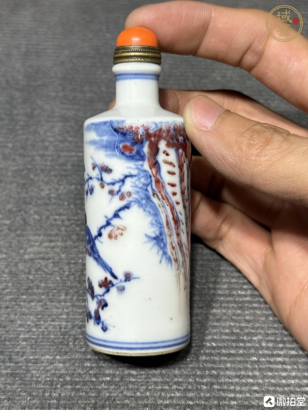 古玩陶瓷青花釉里紅花鳥紋鼻煙壺真品鑒賞圖