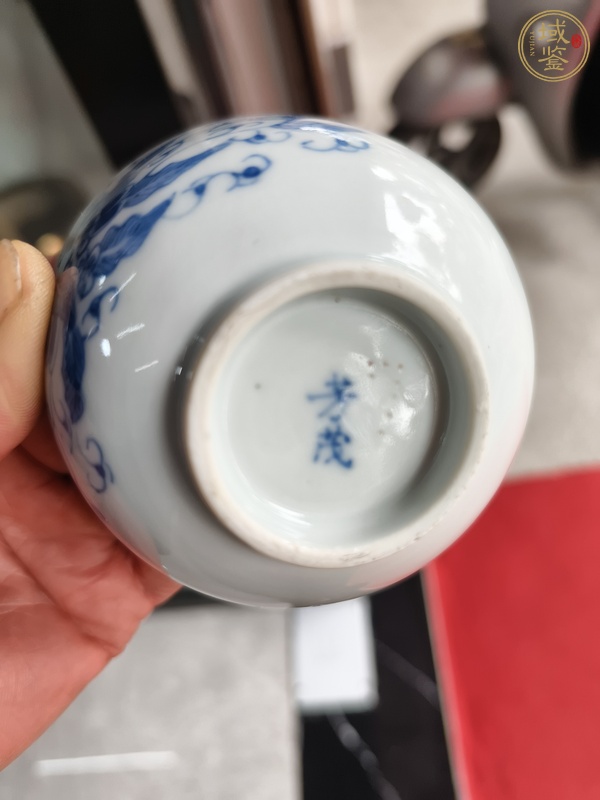 古玩陶瓷青花蝶戀花紋杯真品鑒賞圖