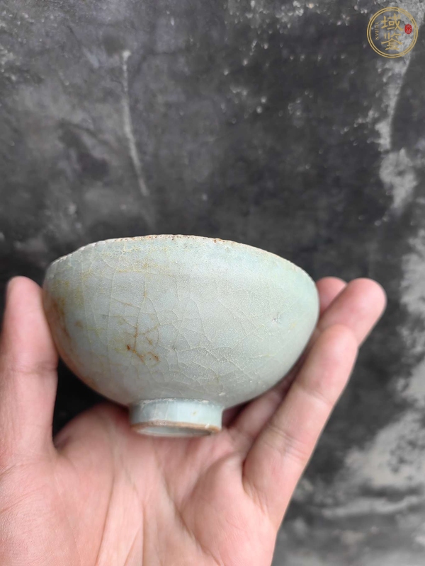 古玩陶瓷龍泉青瓷茶盞真品鑒賞圖