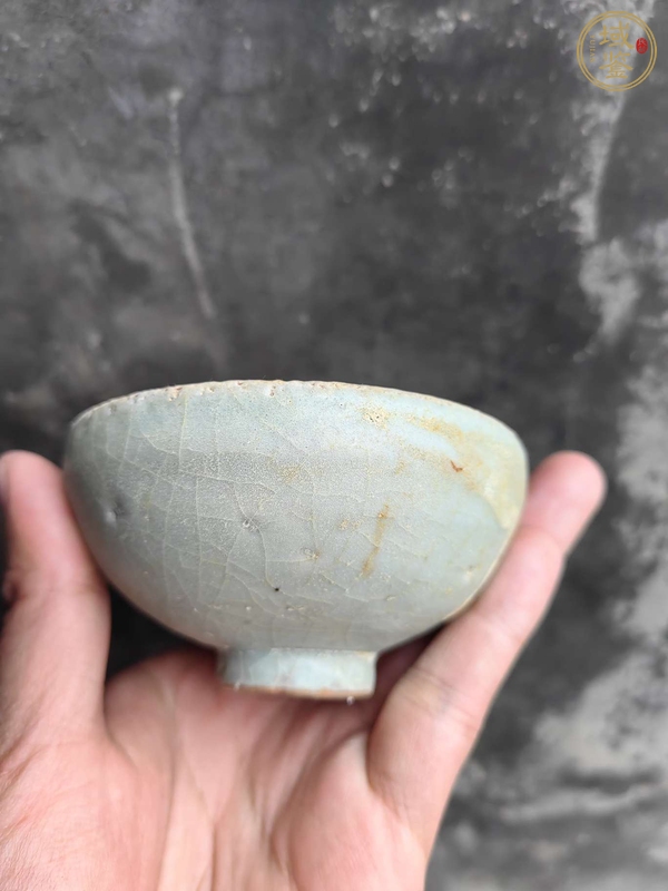 古玩陶瓷龍泉青瓷茶盞真品鑒賞圖