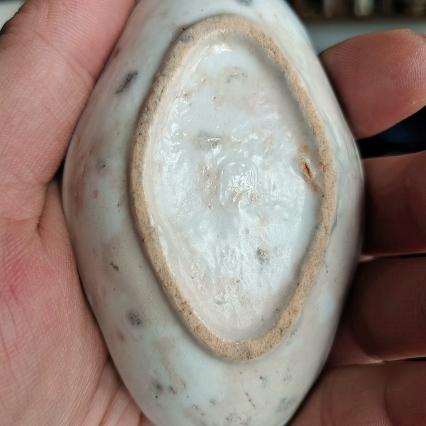 古玩陶瓷爐鈞釉海棠小碟拍賣，當(dāng)前價(jià)格500元