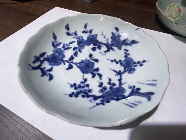 古玩陶瓷青花花卉盤真品鑒賞圖