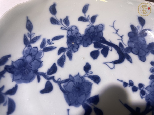 古玩陶瓷青花花卉盤真品鑒賞圖