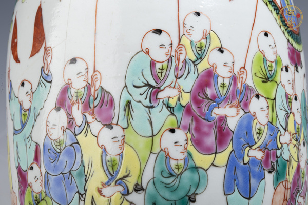 古玩陶瓷民國·粉彩百子鬧龍圖冬瓜蓋罐真品鑒賞圖