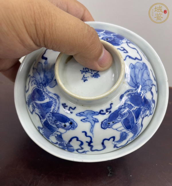 古玩陶瓷青花獅紋蓋碗真品鑒賞圖