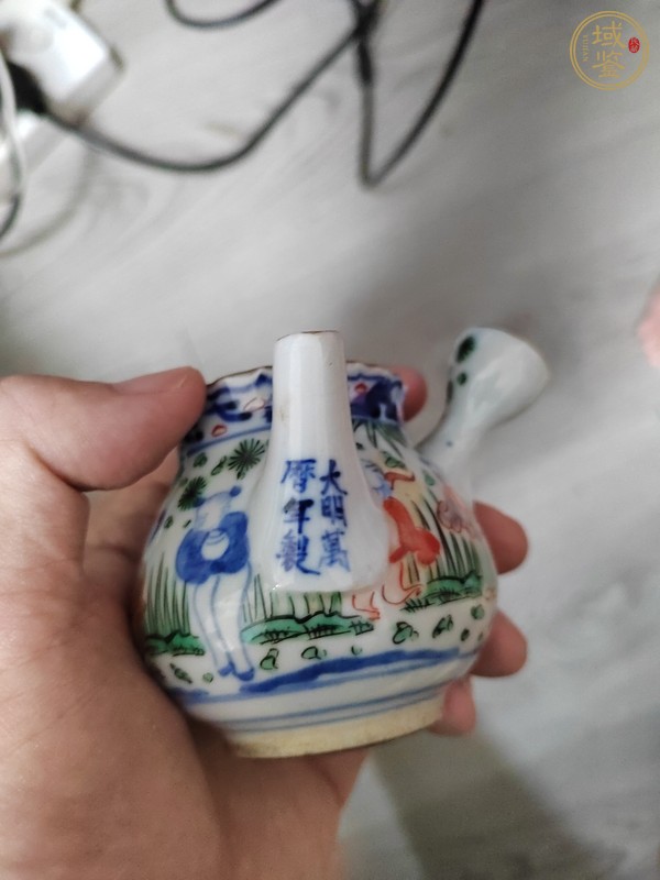 古玩陶瓷青花加彩描金側(cè)把壺真品鑒賞圖