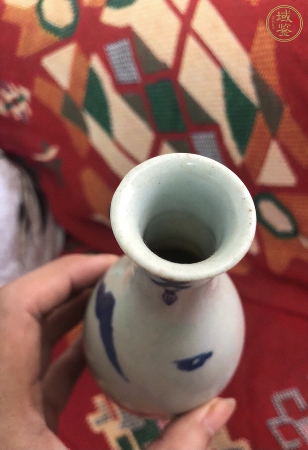 古玩陶瓷日本明治青花酒瓶真品鑒賞圖