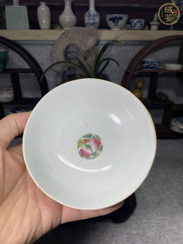 古玩陶瓷粉彩四季花卉紋茶碗真品鑒賞圖