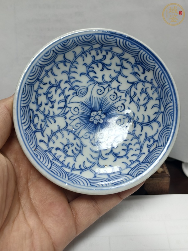 古玩陶瓷花卉紋青花高足盤真品鑒賞圖