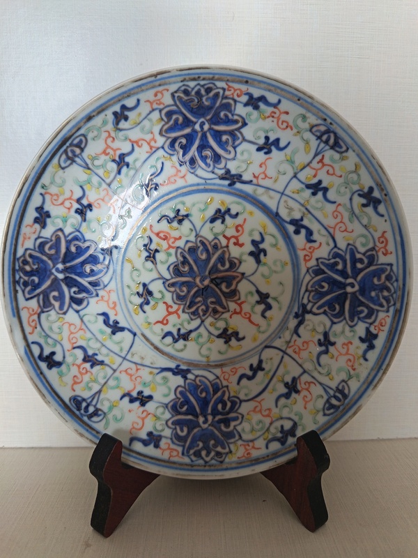 古玩轉(zhuǎn)賣(mài)光緒官窯青花加彩纏枝蓮紋盤(pán)拍賣(mài),當(dāng)前價(jià)格456元