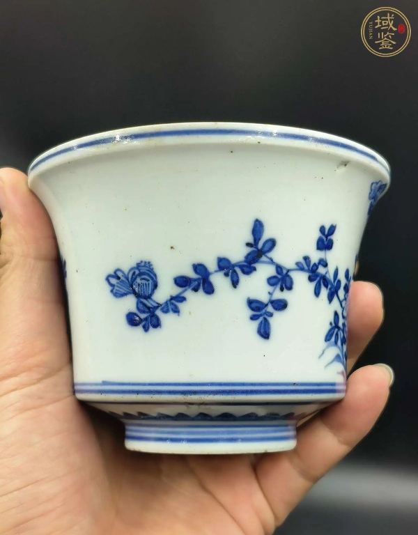 古玩陶瓷青花折枝花卉紋杯真品鑒賞圖