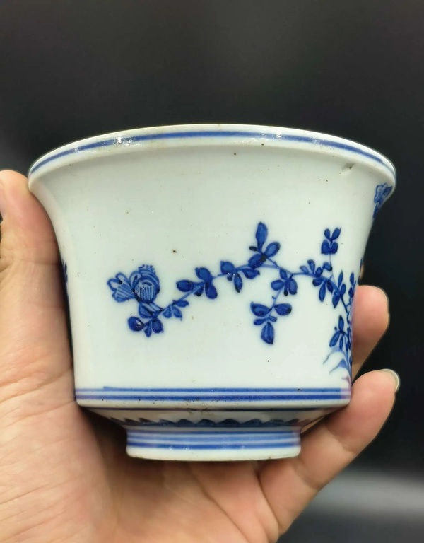 古玩陶瓷青花折枝花卉紋杯拍賣，當前價格1888元