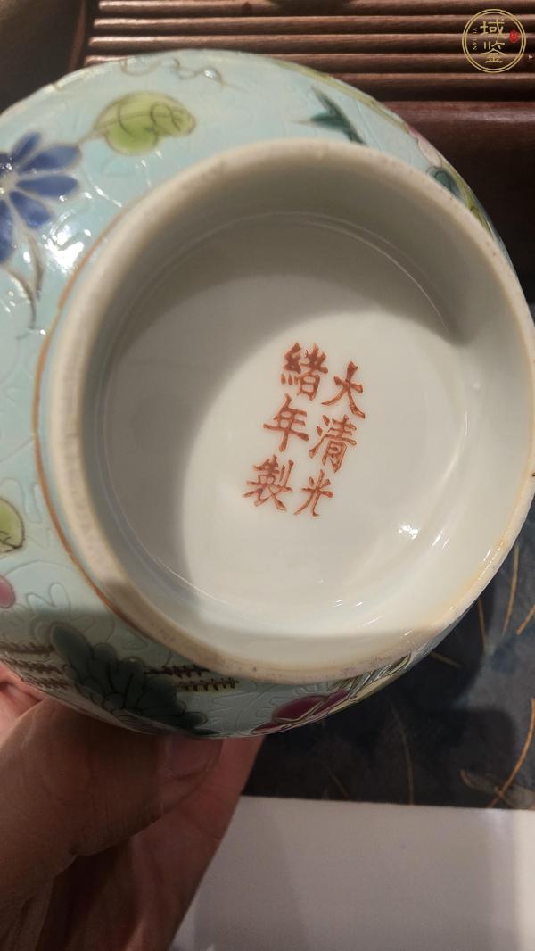 古玩陶瓷花卉紋粉彩碗真品鑒賞圖