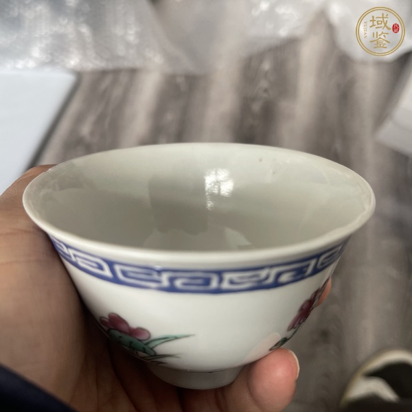 古玩陶瓷粉彩花卉紋杯真品鑒賞圖