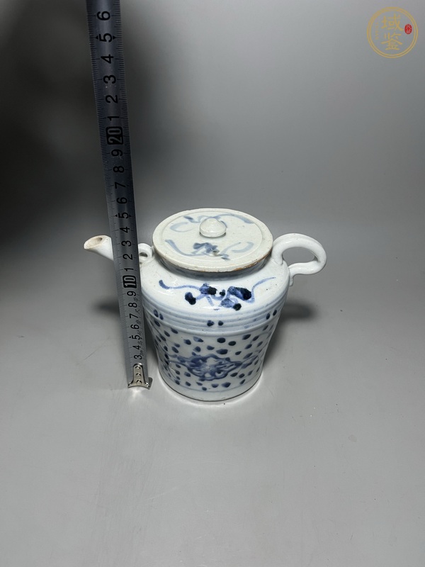 古玩陶瓷青花花卉紋茶壺真品鑒賞圖