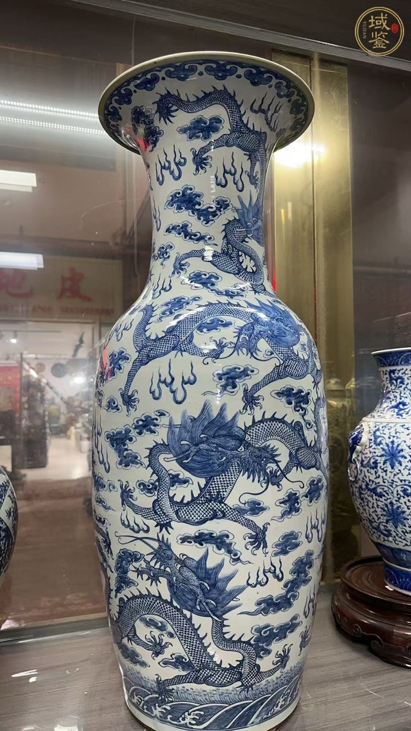 古玩陶瓷青花云龍紋撇口瓶真品鑒賞圖