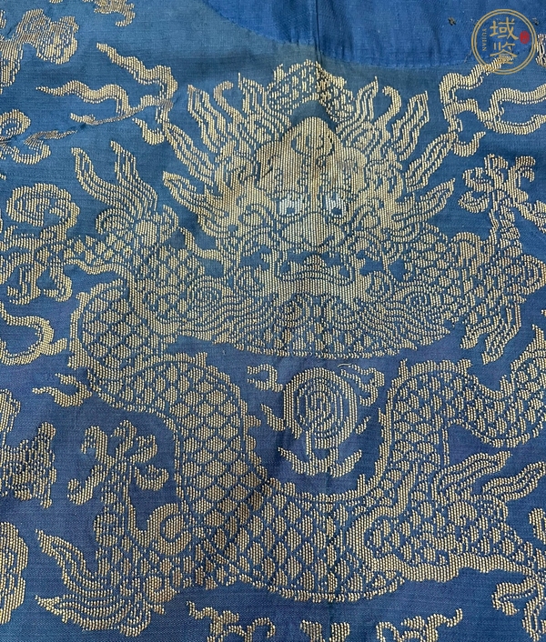 古玩雜項藍(lán)地織錦云龍團(tuán)壽紋刺繡掛屏 真品鑒賞圖