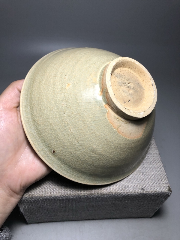 古玩陶瓷【館藏級精品】宋代 青瓷劃花斗笠碗【百碎級開片】【頂級玻璃釉】拍賣，當(dāng)前價格0元