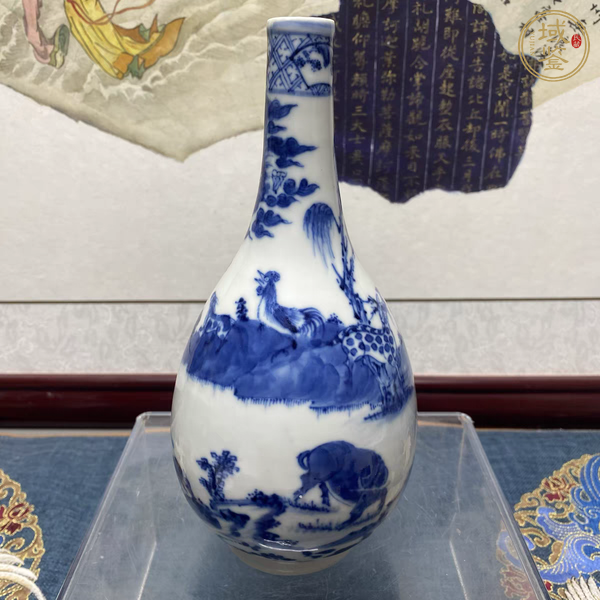 古玩陶瓷十二生肖青花錐把瓶真品鑒賞圖