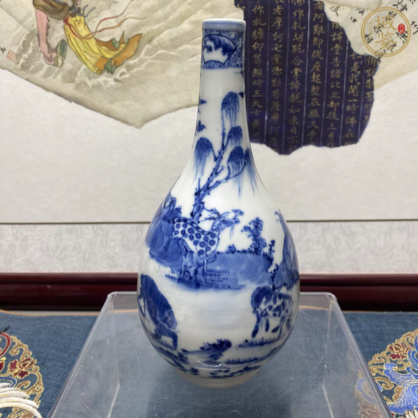 古玩陶瓷十二生肖青花錐把瓶真品鑒賞圖