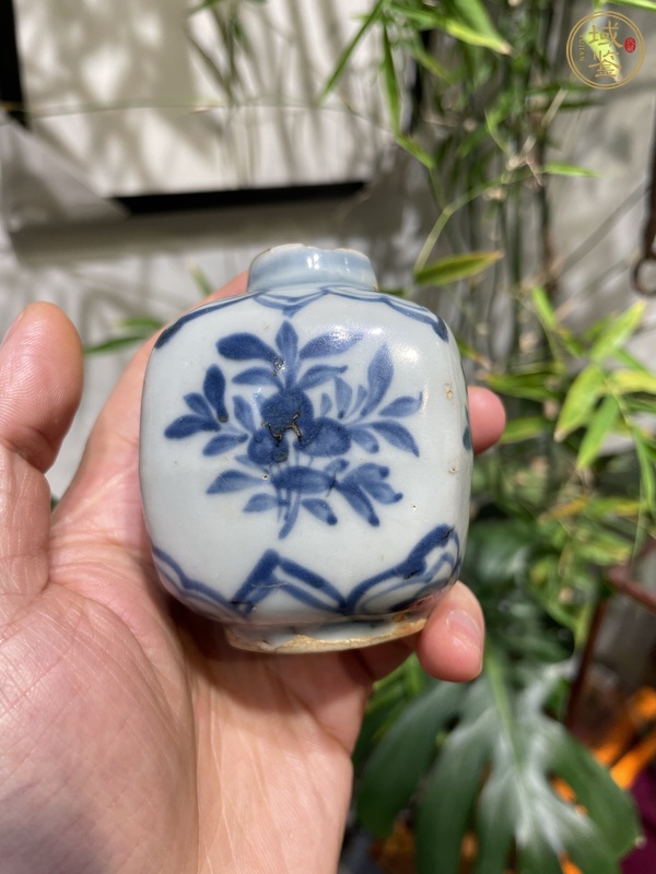 古玩陶瓷明中花卉紋青花罐真品鑒賞圖