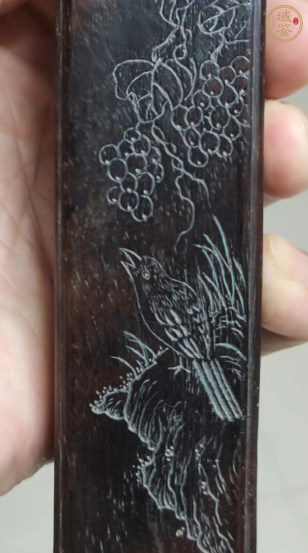 古玩雜項(xiàng)紫檀木淺雕花鳥鎮(zhèn)紙真品鑒賞圖