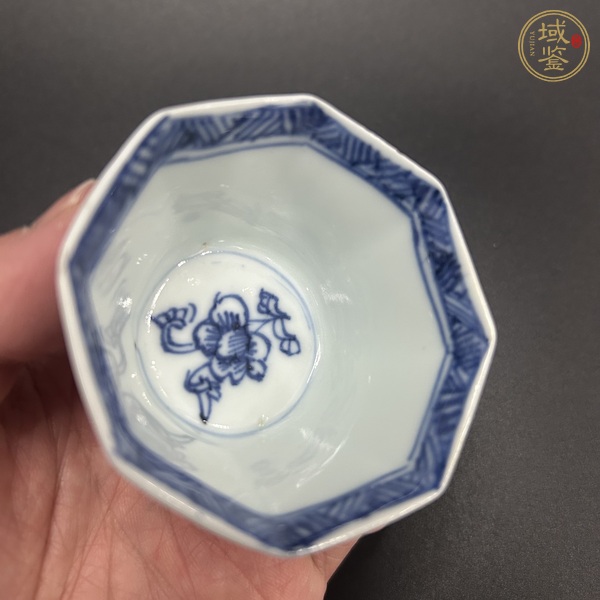 古玩陶瓷青花花卉紋八方盤真品鑒賞圖