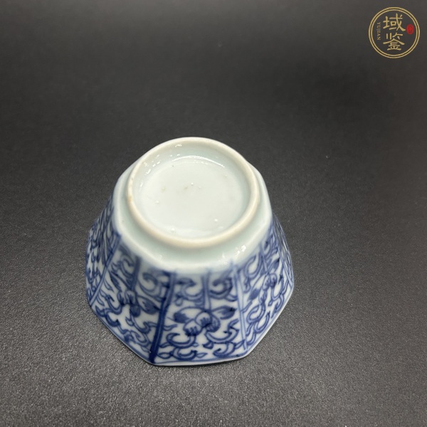 古玩陶瓷青花花卉紋八方盤真品鑒賞圖