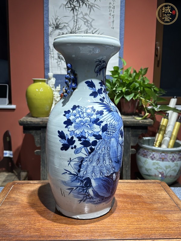 古玩陶瓷清代咸豐青花花鳥紋賞瓶真品鑒賞圖