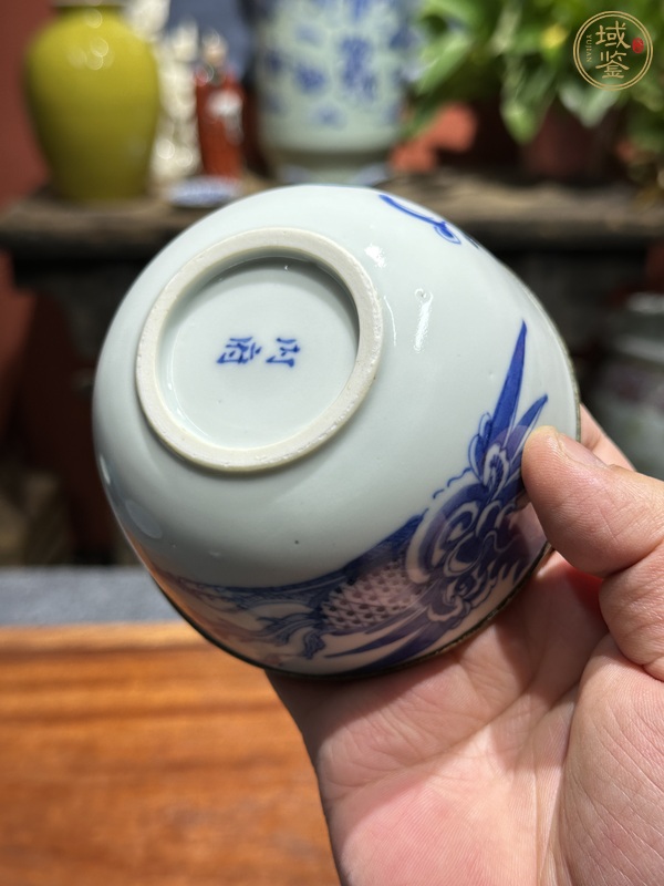 古玩陶瓷清代光緒青花鳳紋碗真品鑒賞圖