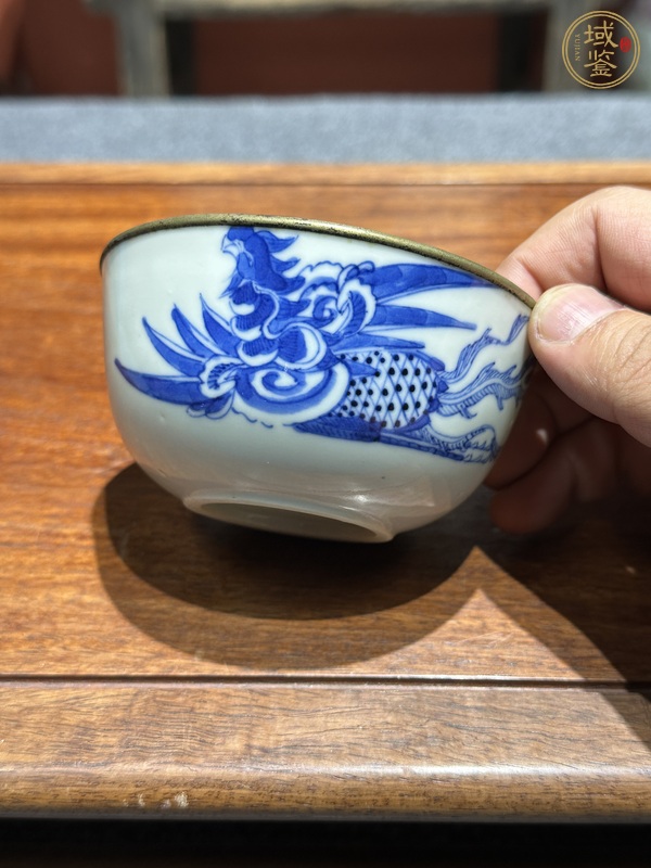 古玩陶瓷清代光緒青花鳳紋碗真品鑒賞圖