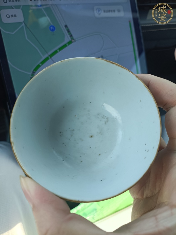 古玩陶瓷蘋果綠釉茶碗真品鑒賞圖