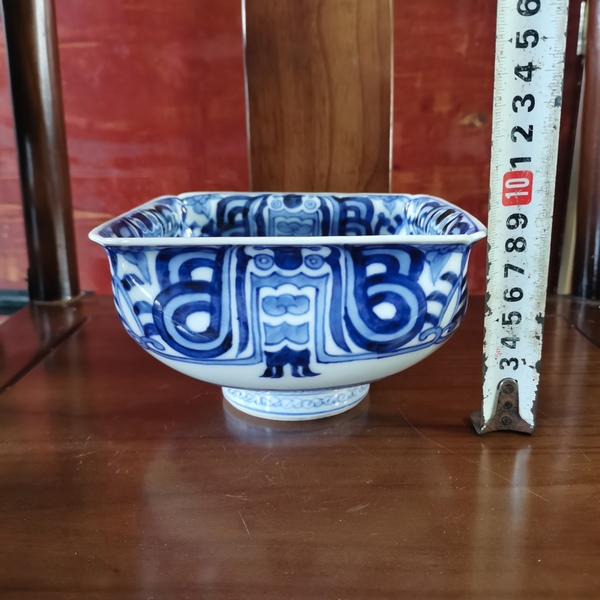 古玩陶瓷【精品】民國倭角四方青花碗拍賣，當(dāng)前價(jià)格2360元