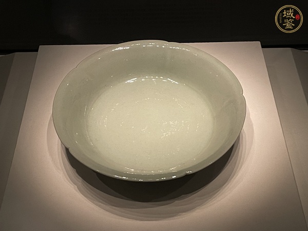 古玩陶瓷青瓷洗真品鑒賞圖