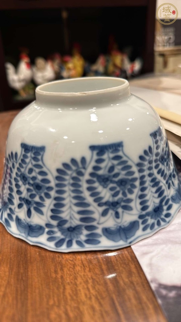 古玩陶瓷青花花卉紋茶碗真品鑒賞圖