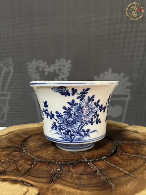 古玩清中·青花花卉紋茶碗真品鑒賞圖