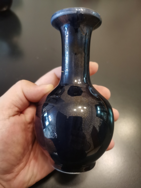 古玩陶瓷晚清?茄皮紫釉撇口瓶拍賣,當(dāng)前價格1699元