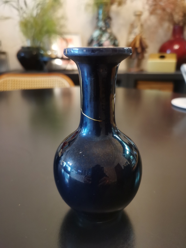 古玩陶瓷晚清?茄皮紫釉撇口瓶拍賣,當(dāng)前價格1699元
