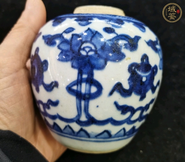 古玩陶瓷青花花間八寶紋罐真品鑒賞圖