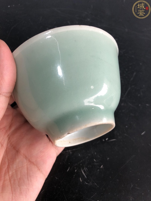 古玩陶瓷清中期·豆青釉杯拍賣,當前價格380元
