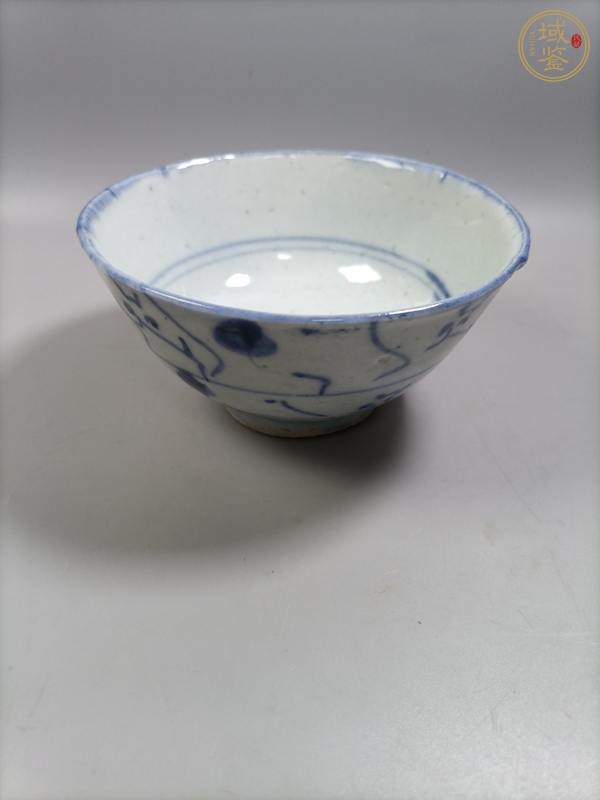 古玩陶瓷青花靈芝花卉紋茶碗真品鑒賞圖