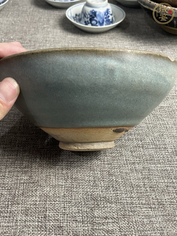 古玩陶瓷鈞窯碗真品鑒賞圖