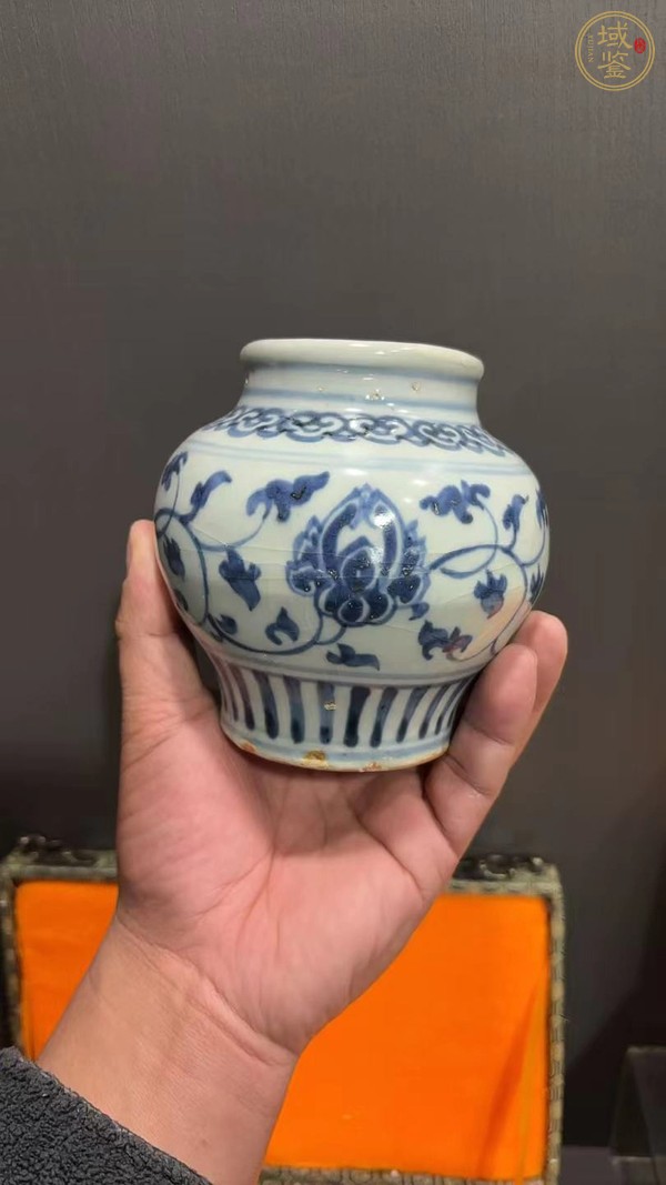 古玩陶瓷青花西番蓮罐真品鑒賞圖