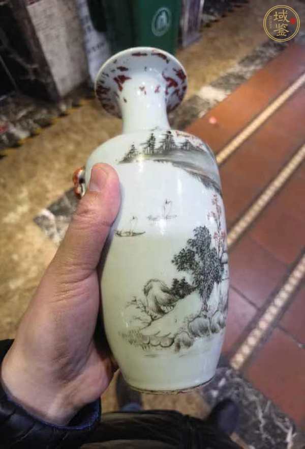 古玩陶瓷山水紋瓶真品鑒賞圖