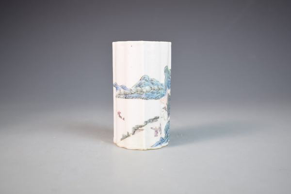 古玩陶瓷民國粉彩山水紋花口筆筒拍賣，當前價格1332元