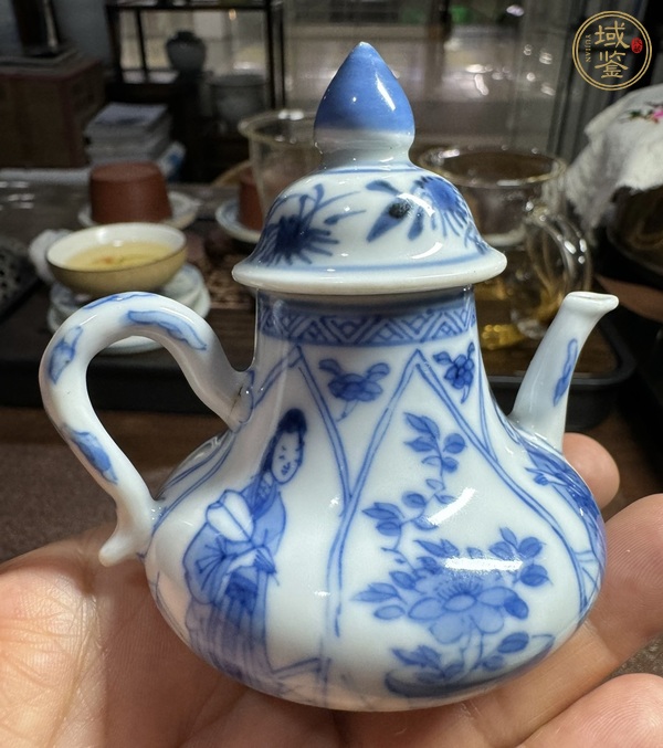 古玩陶瓷青花四美圖茶壺真品鑒賞圖