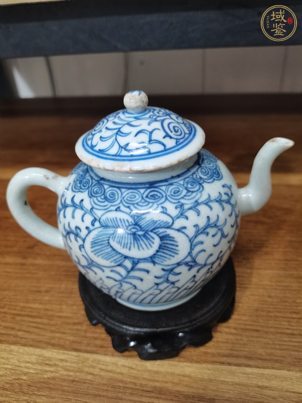 古玩陶瓷青花淡描花卉紋茶壺真品鑒賞圖