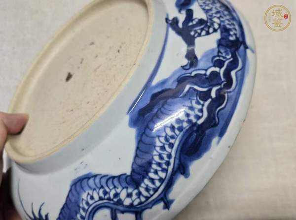 古玩陶瓷青花過墻龍紋盤真品鑒賞圖