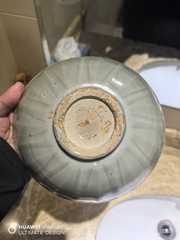 古玩陶瓷龍泉青瓷刻仰蓮紋碗,北宋拍賣,當前價格9999元