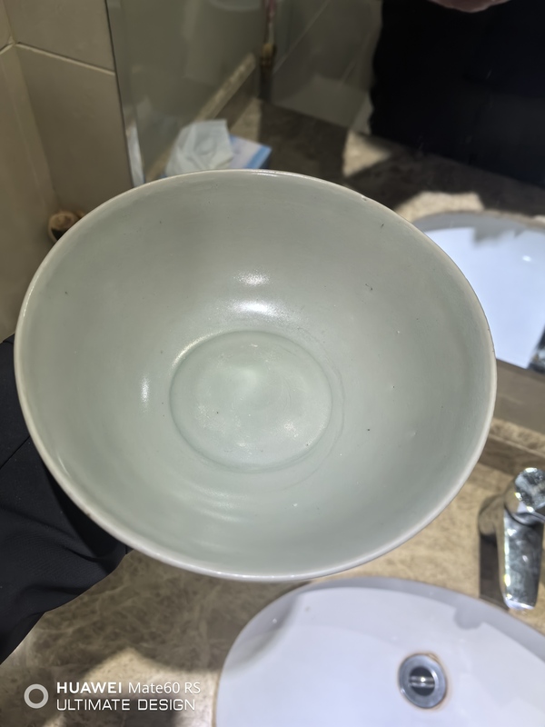 古玩陶瓷龍泉青瓷刻仰蓮紋碗,北宋拍賣,當前價格9999元